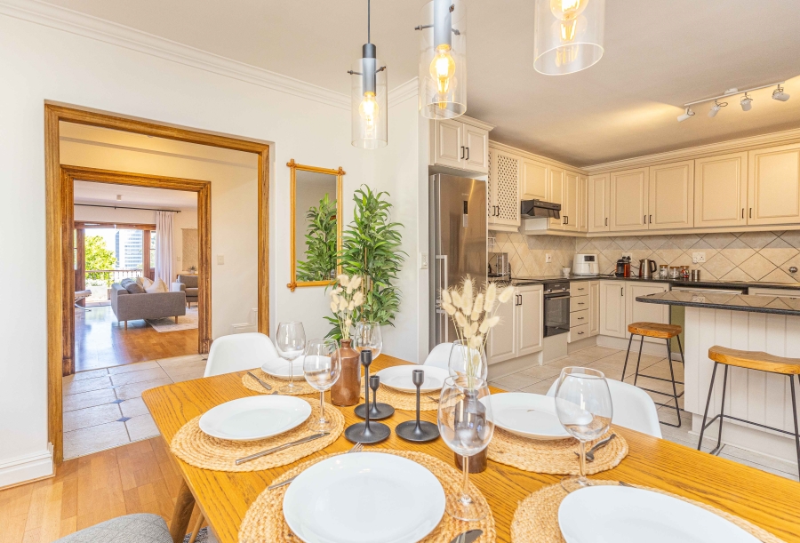 3 Bedroom Property for Sale in Sea Point Western Cape